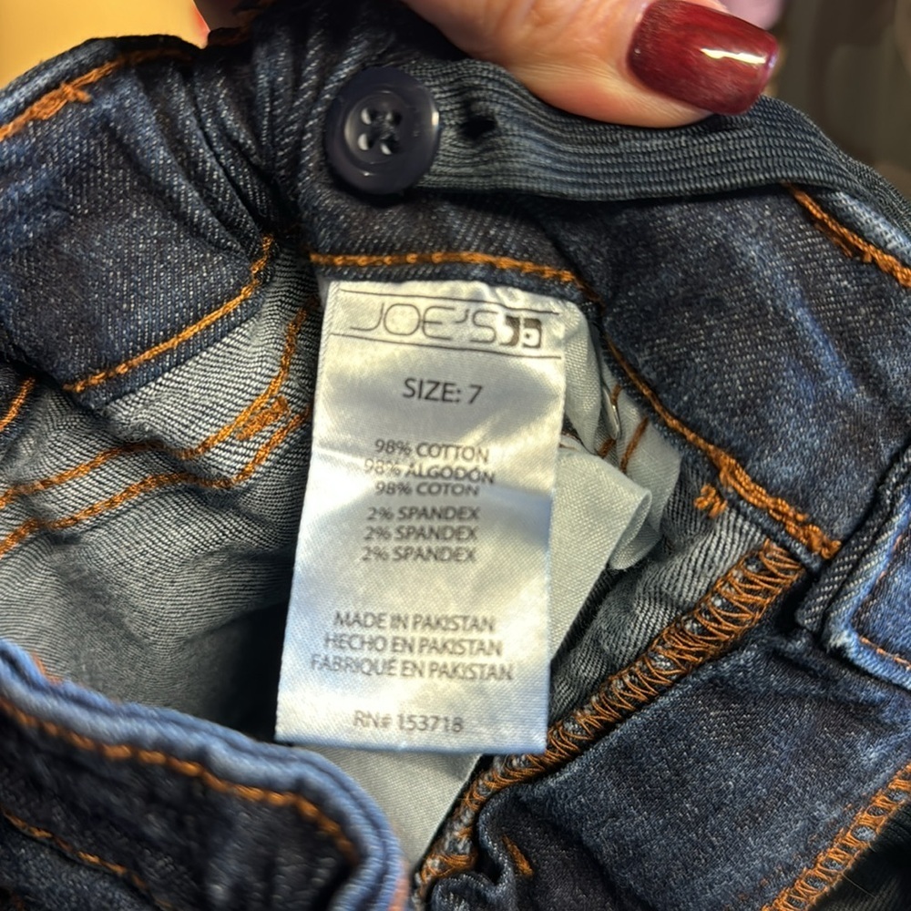 Joe’s jeans. Size 7 - Picture 5 of 6